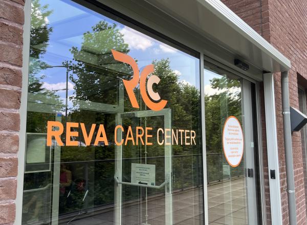 Nieuw logo voor het Reva Care Center 